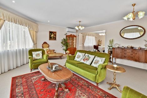 Photo of property in 15 Trossach Place, Wattle Downs, Auckland, 2103