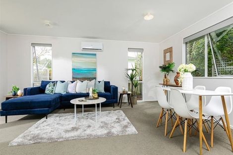 Photo of property in 685a Swanson Road, Swanson, Auckland, 0612