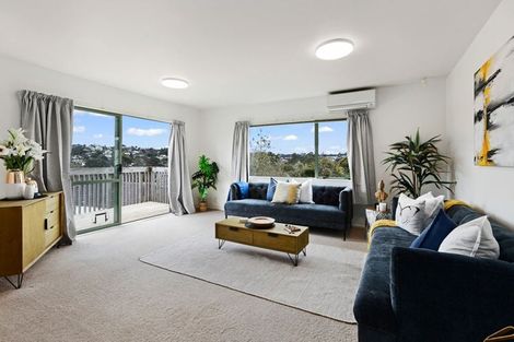 Photo of property in 1/12 Sunnyfield Crescent, Glenfield, Auckland, 0629