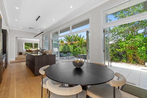 Photo of property in 21 St Aubyn Street, Devonport, Auckland, 0624