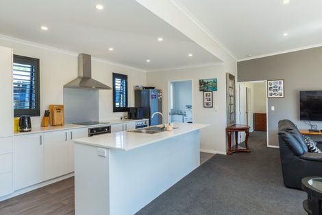 Photo of property in 6 Ataahua Place, Featherston, 5710