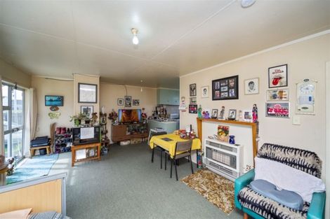 Photo of property in 21a Acourt Street, Hawera, 4610
