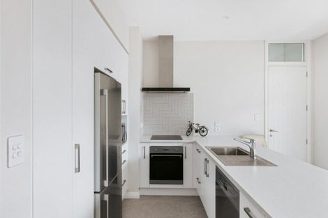 Photo of property in 6 Otira Close, Papamoa Beach, Papamoa, 3118