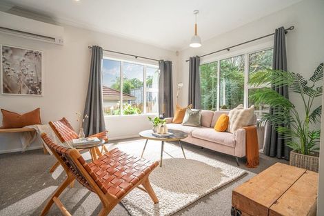 Photo of property in 13a Huia Street, Tawa, Wellington, 5028