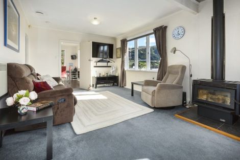 Photo of property in 93 Bell Street, Tawa, Wellington, 5028