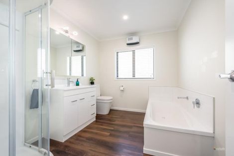 Photo of property in 79 Riverstone Drive, Riverstone Terraces, Upper Hutt, 5018