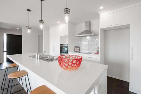 Photo of property in 11 Lusk Way, Patumahoe, Pukekohe, 2679