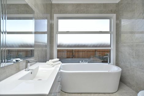 Photo of property in 8 Highfield Lane, Rangiora, 7400