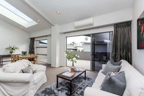 Photo of property in 18/2 Buller Street, New Plymouth, 4310