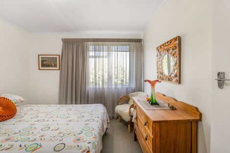 Photo of property in 22 Camellia Avenue, Aramoho, Whanganui, 4500