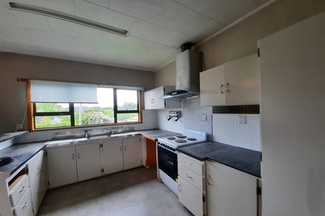 Photo of property in 2a Valdale Road, Henderson, Auckland, 0610