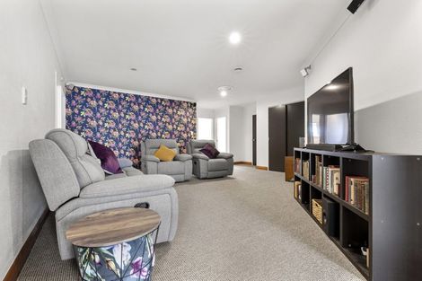 Photo of property in 2 Merlot Place, Rototuna, Hamilton, 3210