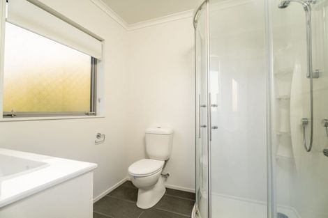 Photo of property in 120 Amesbury Drive, Churton Park, Wellington, 6037