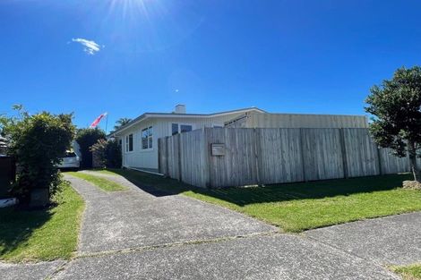 Photo of property in 221 Range Road, Papamoa Beach, Papamoa, 3118