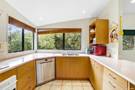 Photo of property in 43b Island Bay Road, Beach Haven, Auckland, 0626