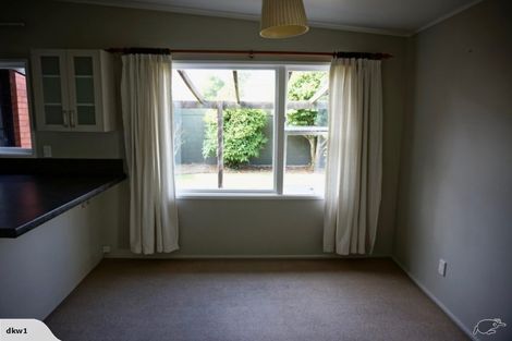 Photo of property in 83 Holly Road, St Albans, Christchurch, 8014