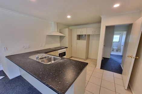 Photo of property in 37 Heathglen Place, Bayview, Auckland, 0629