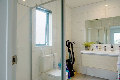 Photo of property in 13 Nganui Avenue, Takanini, 2112