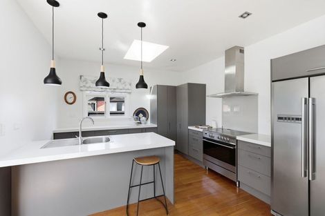 Photo of property in 1/68 Searells Road, Strowan, Christchurch, 8052