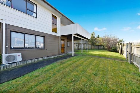 Photo of property in 1 Tableau Place, Totara Vale, Auckland, 0629
