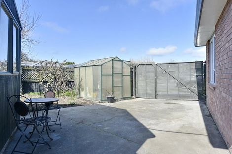 Photo of property in 28 Shenley Drive, Belfast, Christchurch, 8051