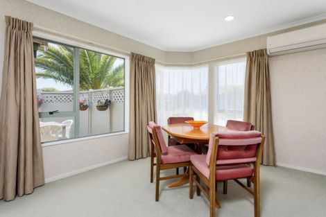 Photo of property in 4 Sequoia Grove, Mount Maunganui, 3116