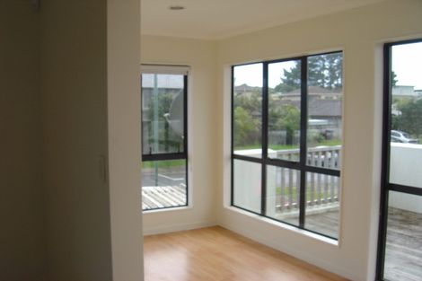 Photo of property in 3 Coventry Way, Long Bay, Auckland, 0630