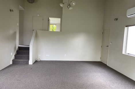 Photo of property in 9 Raupapa Street, Northcote, Auckland, 0627