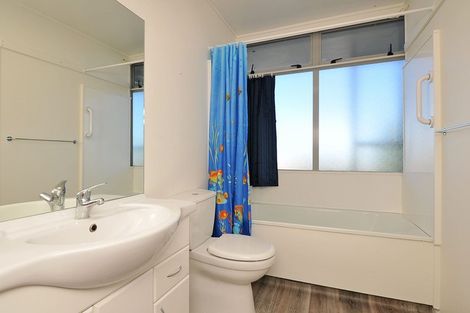 Photo of property in 23 Rangitane Street, Maupuia, Wellington, 6022