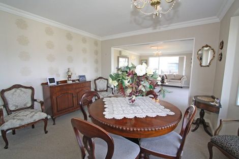 Photo of property in 145 Mangorei Road, Merrilands, New Plymouth, 4312