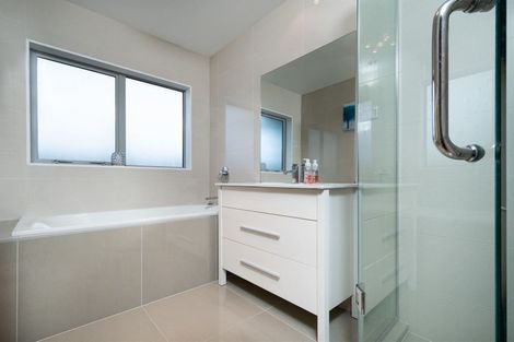 Photo of property in 98 Tapu Road, Huapai, Kumeu, 0810