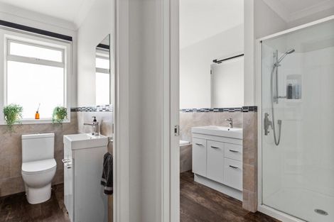 Photo of property in 24 Rakaia Way, Poraiti, Napier, 4112