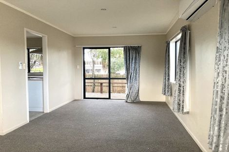 Photo of property in 2c Palomino Drive, Henderson, Auckland, 0612