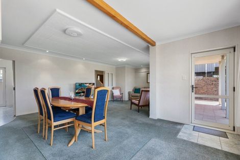 Photo of property in 1/186 Marine Parade, Mount Maunganui, 3116