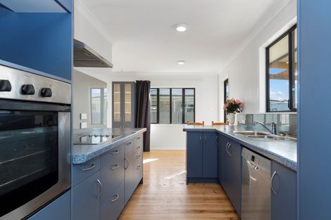 Photo of property in 606 Maunganui Road, Mount Maunganui, 3116