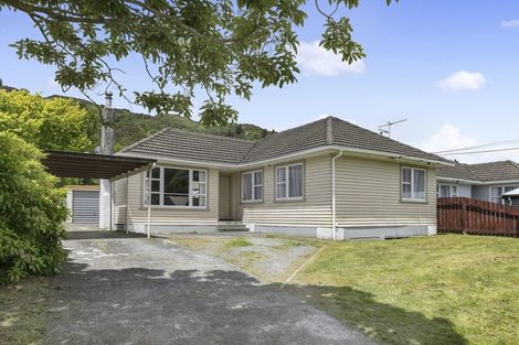 Photo of property in 79 Peel Place, Wainuiomata, Lower Hutt, 5014