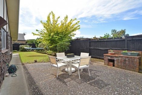 Photo of property in 17 Caulfield Place, Awapuni, Palmerston North, 4412