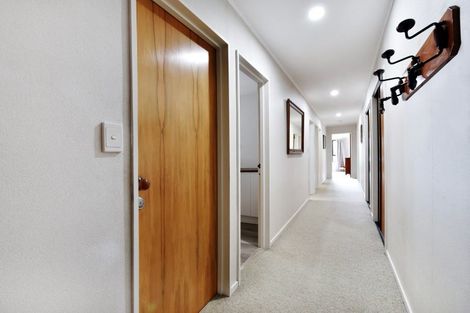 Photo of property in 21 Malthouse Crescent, Brightwater, 7022