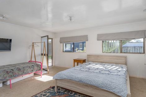 Photo of property in 20 Oyster Drive, Cooks Beach, Whitianga, 3591