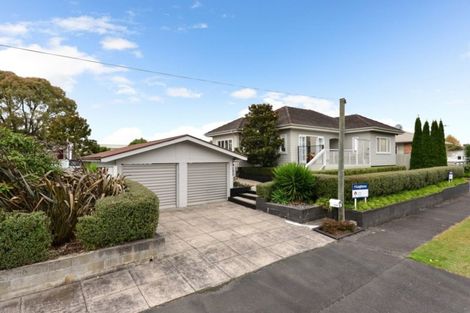 Photo of property in 2 Ranui Street, Dinsdale, Hamilton, 3204