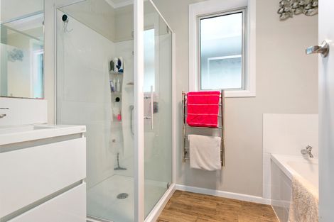 Photo of property in 160 Williams Street, Cambridge, 3434