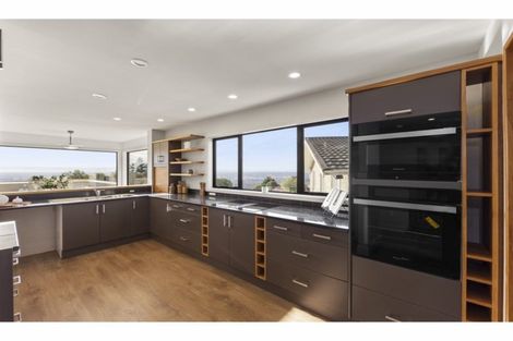 Photo of property in 30 Takahe Drive, Cashmere, Christchurch, 8022