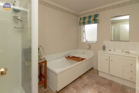 Photo of property in 3/4a Lee Road, Taradale, Napier, 4112