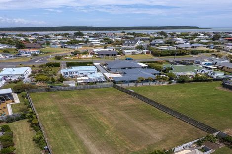 Photo of property in 38 Andrews Street, Foxton Beach, Foxton, 4815