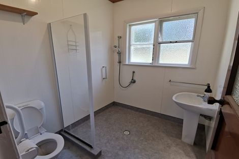 Photo of property in 12 Clapham Place, Whanganui East, Whanganui, 4500