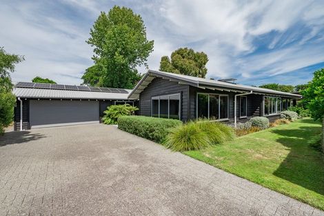 Photo of property in 4 Ferndale Drive, Waikanae, 5036