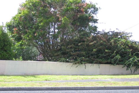 Photo of property in 1/39 Sunset Road, Totara Vale, Auckland, 0632