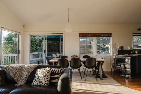 Photo of property in 26 Palmerston Road, Birkenhead, Auckland, 0626