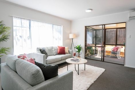 Photo of property in 1/50 Wellington Street, Howick, Auckland, 2014