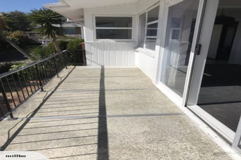Photo of property in 2/28 Norman Road, Hauraki, Auckland, 0622